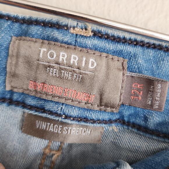 Torrid Boyfriend Straight Vintage Stretch Distressed Mid-Rise Jeans Size 12R - Picture 8 of 10